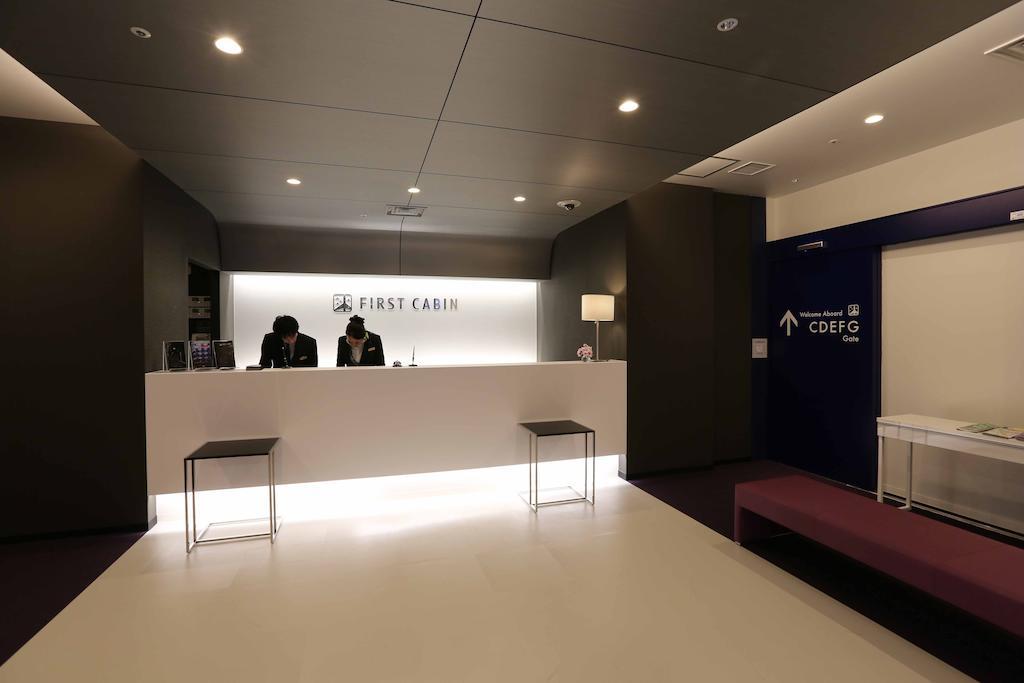 First Cabin Hakata Fukuoka  Luaran gambar
