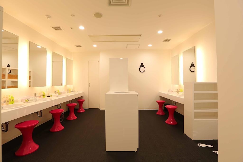 First Cabin Hakata Fukuoka  Luaran gambar